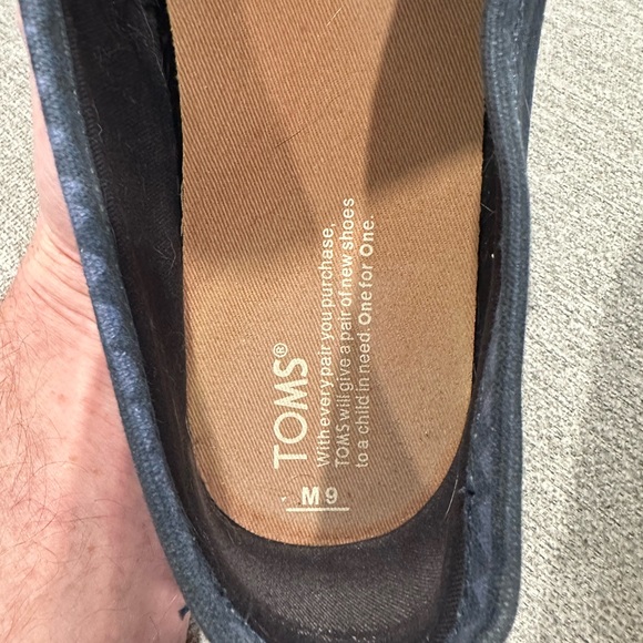 TOMS Men's Navy Patterned Loafers - Picture 3 of 4